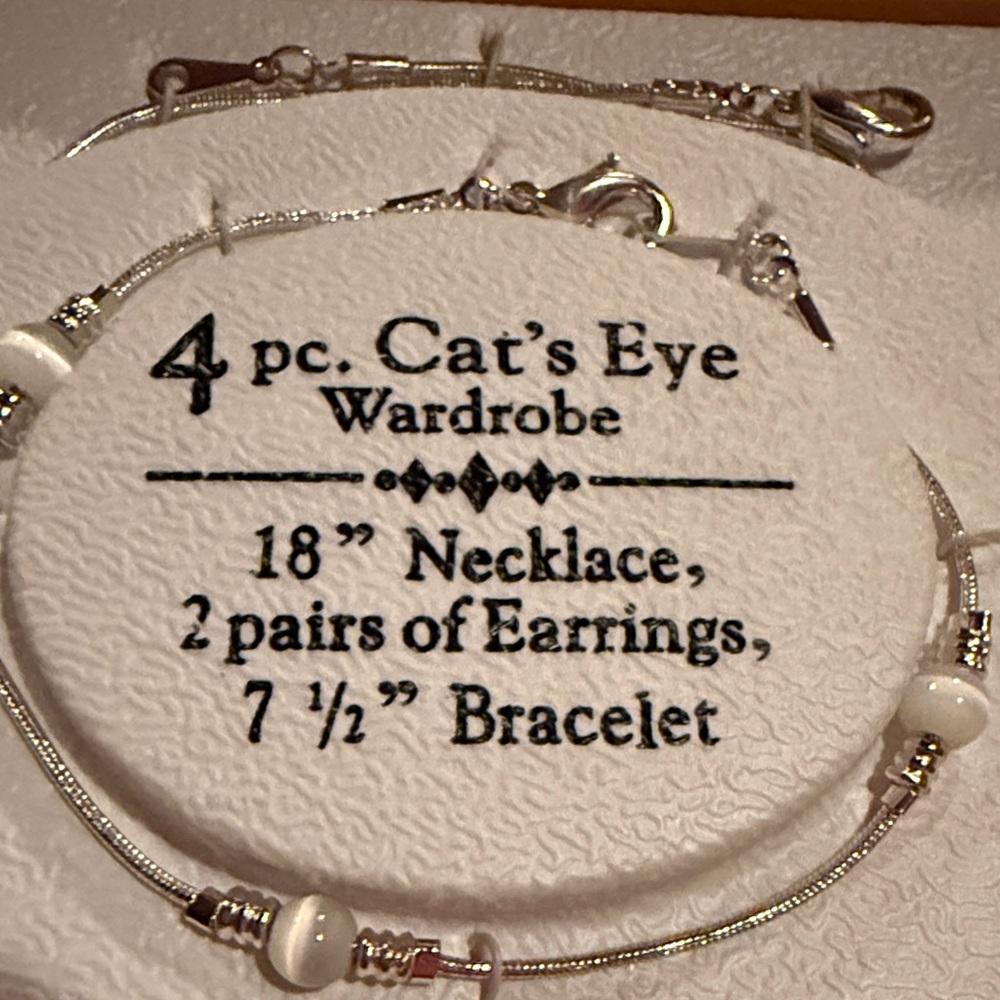 New! 3 piece Cat's Eye Jewelry Set - Picture 2 of 7